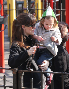 Jennifer Garner with daughter Violet