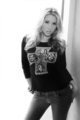 Kim Kline, pictures, picture, photos, photo, pics, pic, images, image, hot, sexy, music, artist, songs, albums, lyrics, interviews